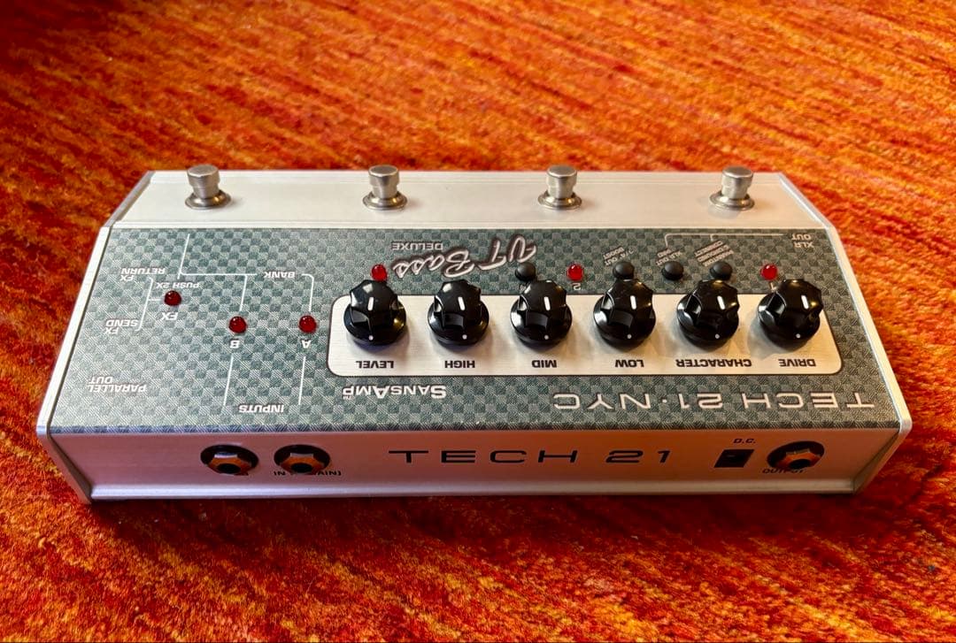 TECH 21 VT-Bass Deluxe ベースエフェクター