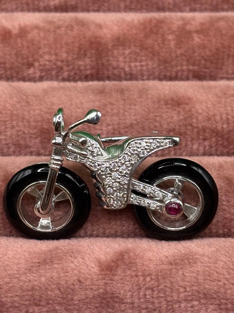 【珍しい＊貴重】K18WGホワイトゴールド バイクブローチ 新品未使用