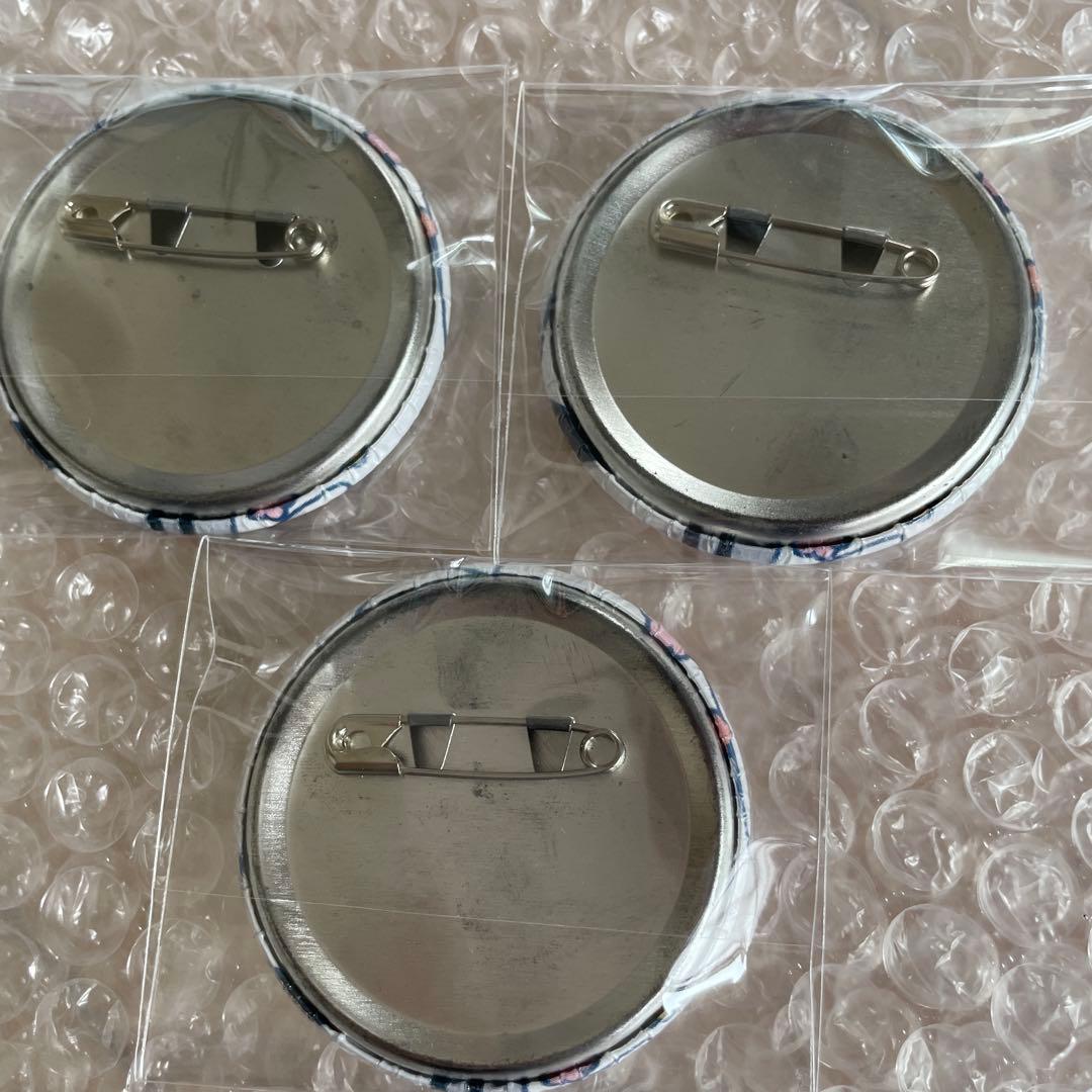 まふまふ　xyz 缶バッジ