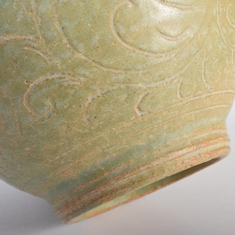 タイ古陶磁　緑釉　刻魚藻文水指　刻花文茶碗　時代箱付　C　R7773B