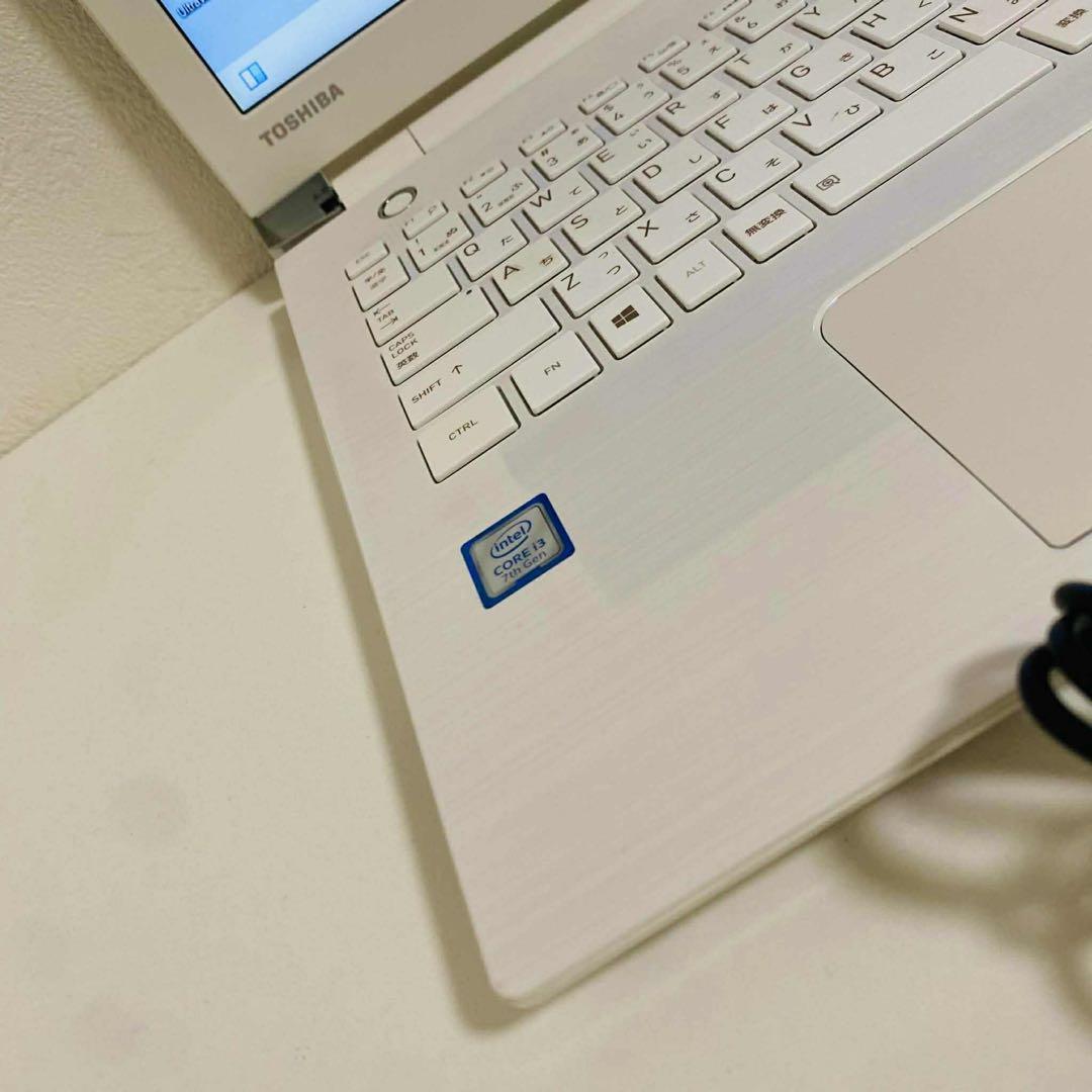 Y938 TOSHIBAノートパソコンSSD第7世代 WEBカメラWin11