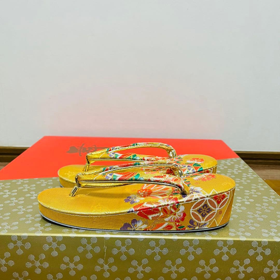 七五三　7歳　四つ身着物正絹　結び帯　草履バッグ　はこせこセット　帯揚げ　しごき