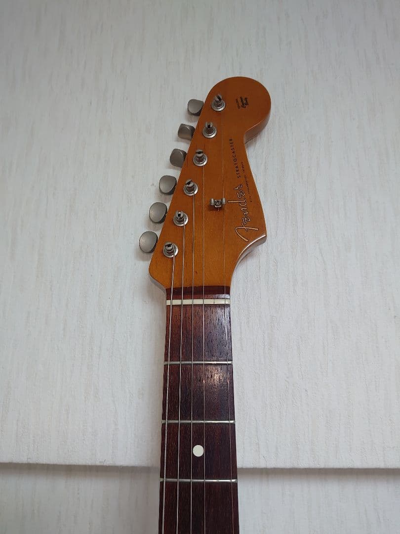 シェルピンクのストラトキャスター（フェンダーメキシコ）