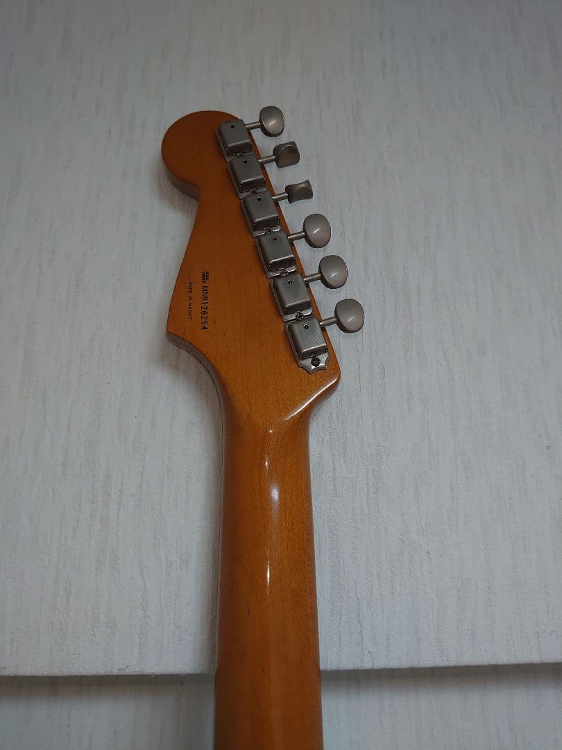 シェルピンクのストラトキャスター（フェンダーメキシコ）