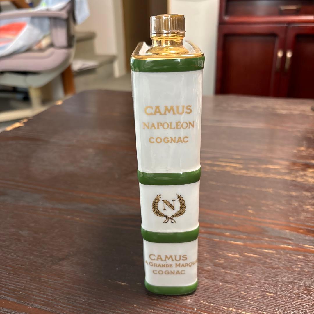 稀少！【新品・未開封】CAMUS カミュ ナポレオン コニャック 本型陶器ボトル