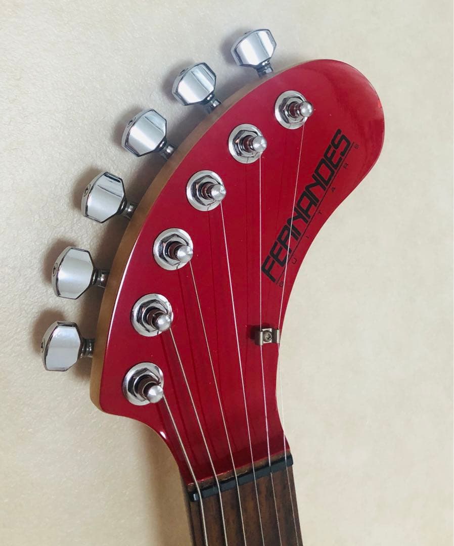 【美品】ZO-3 レッド アンプ内蔵ミニギター 専用ケース付 ぞーさん