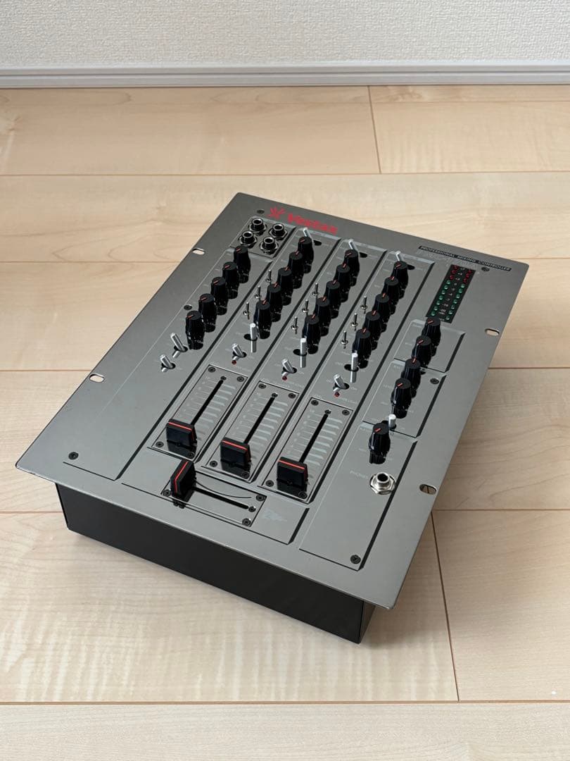 Vestax PMC-170A DJミキサー (未確認のためジャンク扱い)