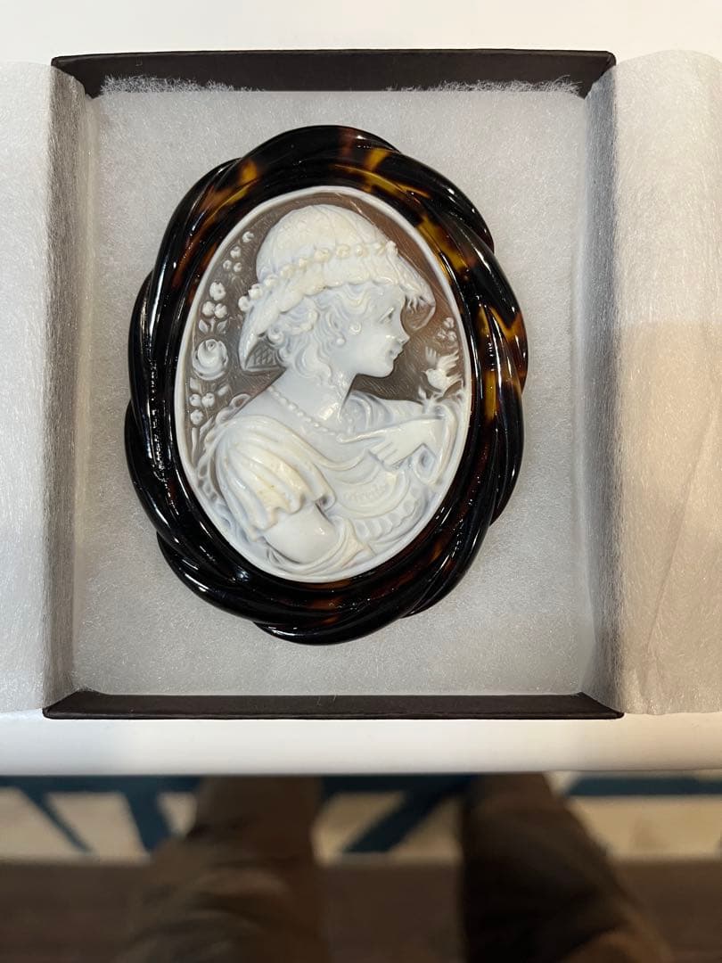 カメオ　べっ甲　k18 ブローチ　ペンダントトップ