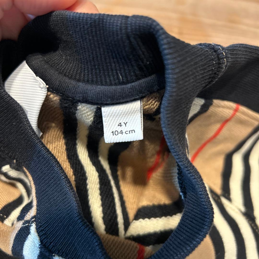 【美品】Burberry childrens スウェット 104/4y
