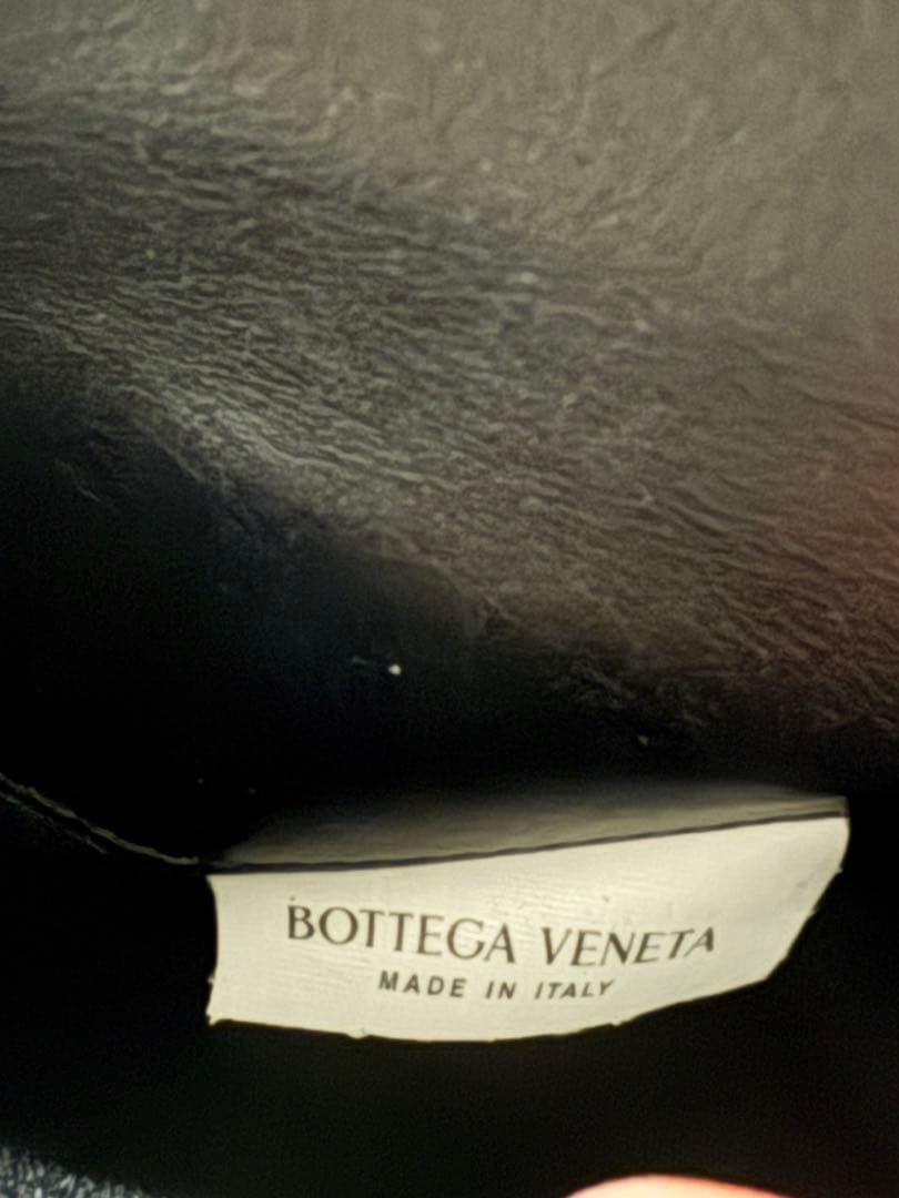 ※ysharrier ※Bottega Veneta二つ折り財布