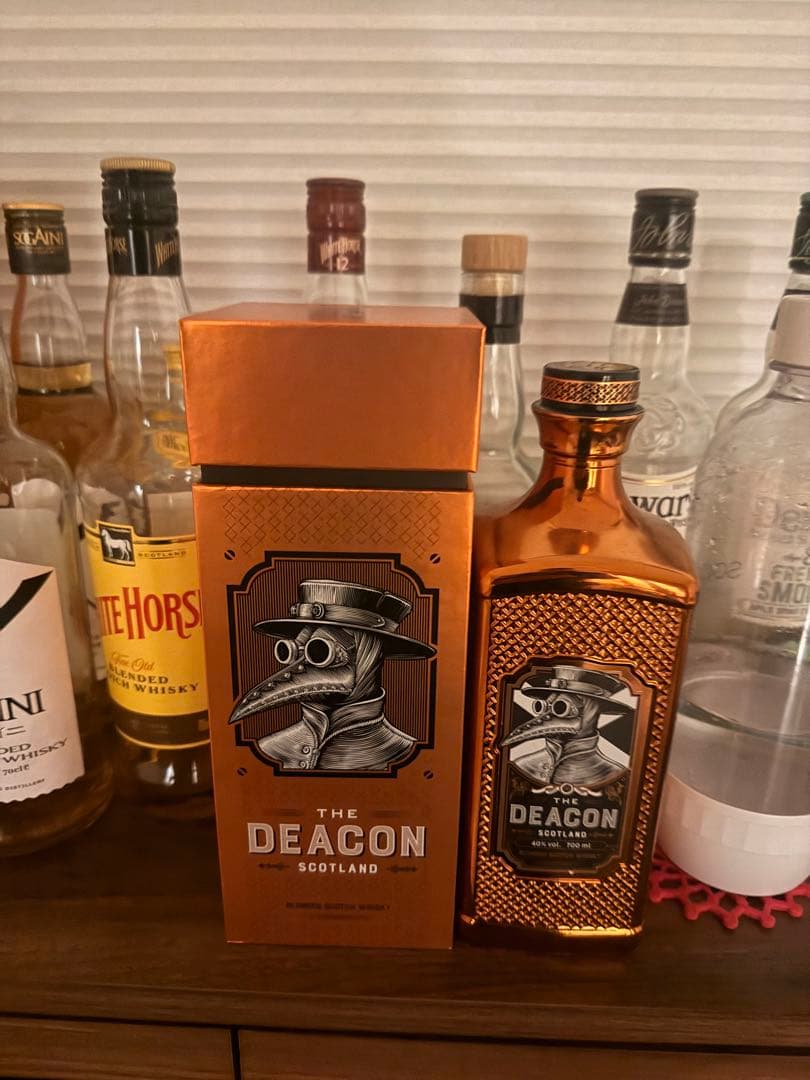 THE DEACON ザ・ディーコン　箱入り　スコッチウイスキー 700ml