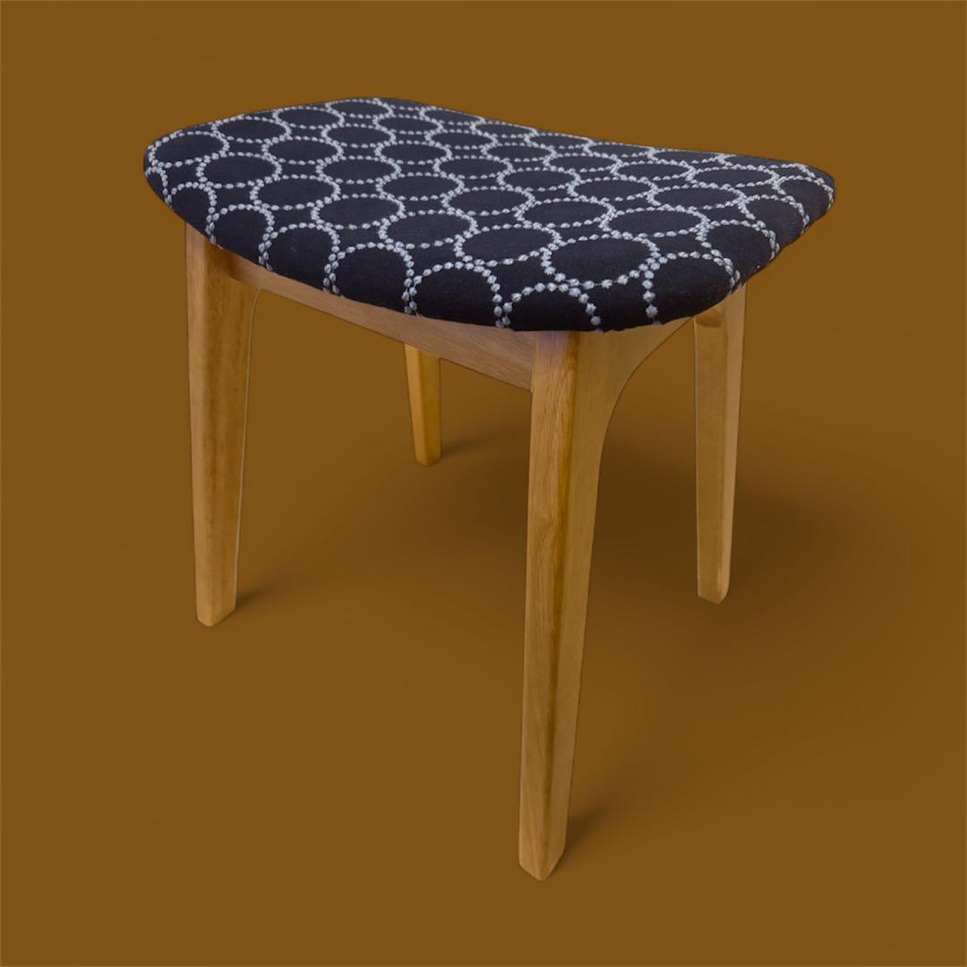 サンプル展示品　ミナペルホネン生地スツール 数量限定1点　 チャア　イス　未使用