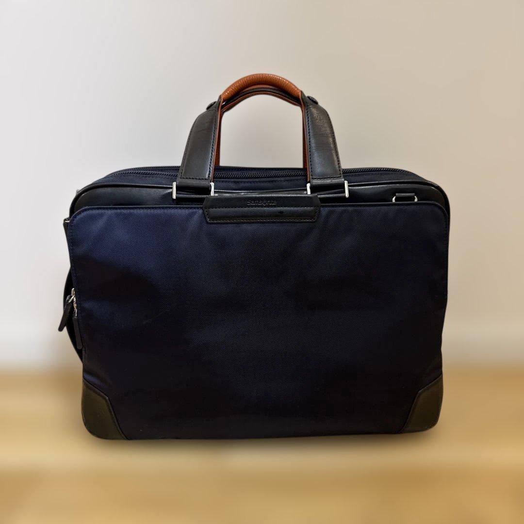 【週末特価】エピッド 4 スリーウェイバッグ ネイビー