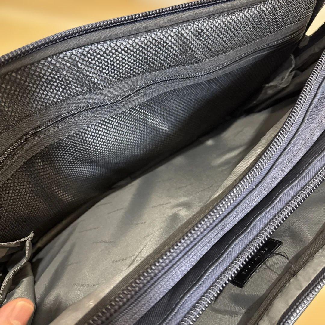 【週末特価】エピッド 4 スリーウェイバッグ ネイビー