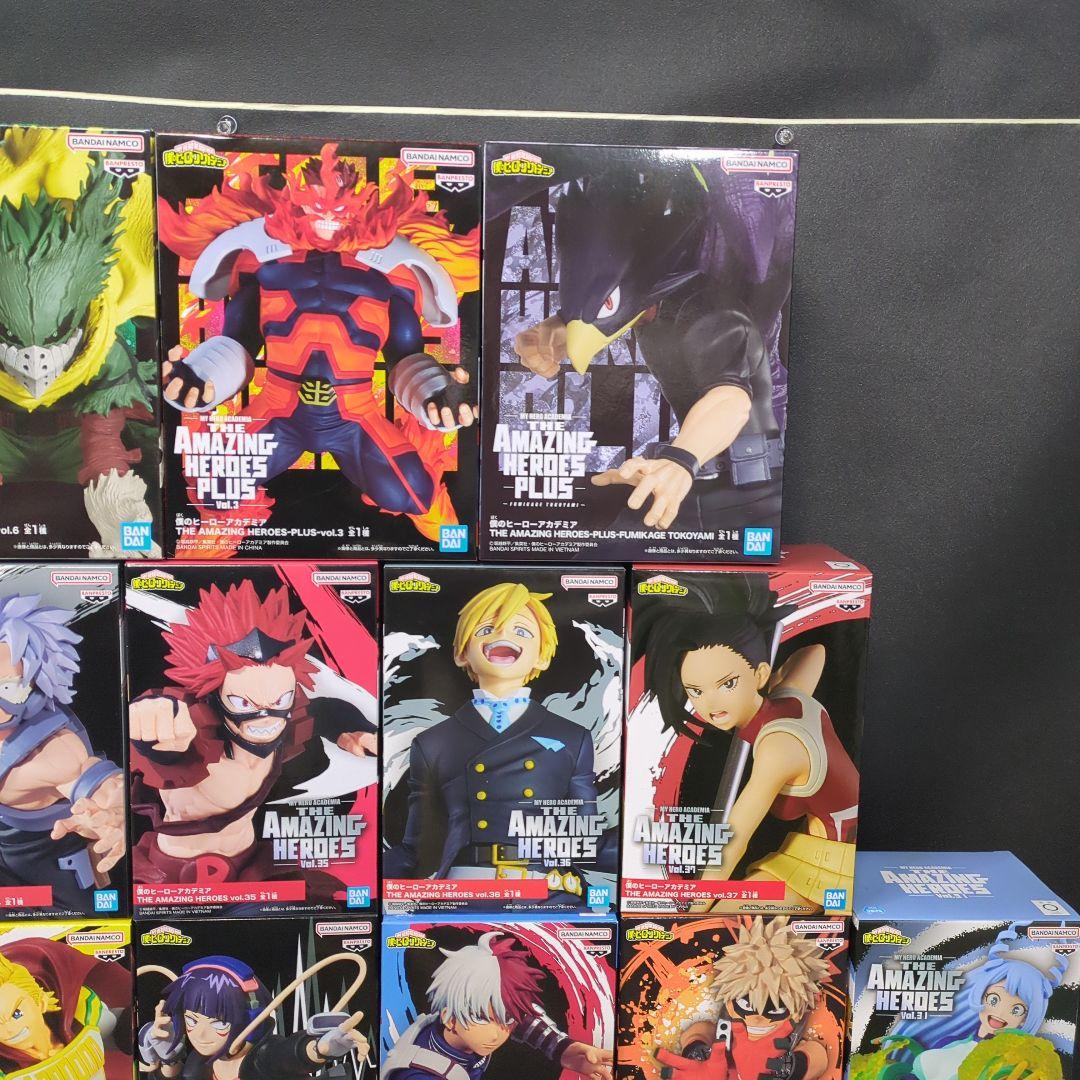 ヒロアカ　波動ねじれ　トガヒミコ　麗日お茶子　緑谷出久　爆豪勝己　轟　フィギュア