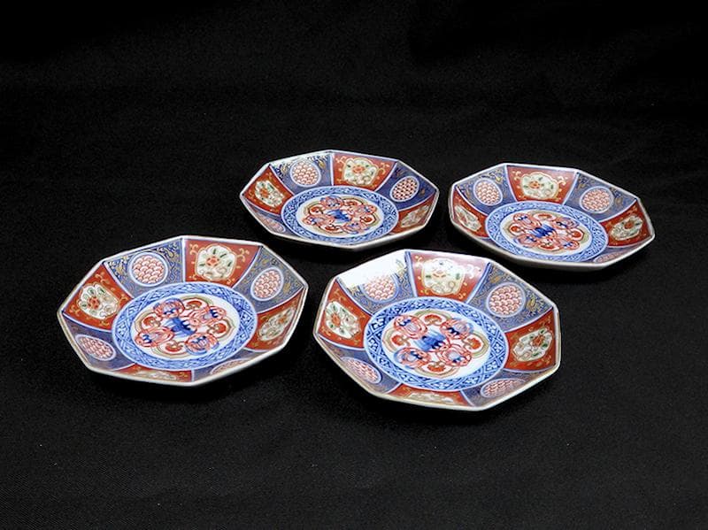 大聖寺伊万里　金襴手　描分　花に青海波八角４寸皿　４枚　C865AS-CEr