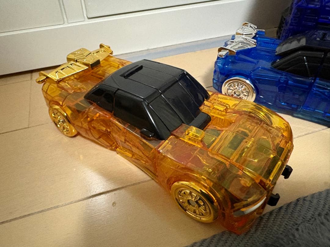 韓国トイ　ハローカーボット　ジャイアントローダー オールスター　三体合体