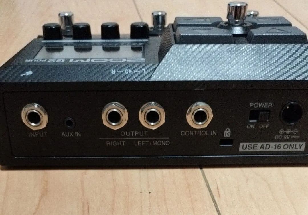 美品 ZOOM G2 FOUR ギター用マルチエフェクター