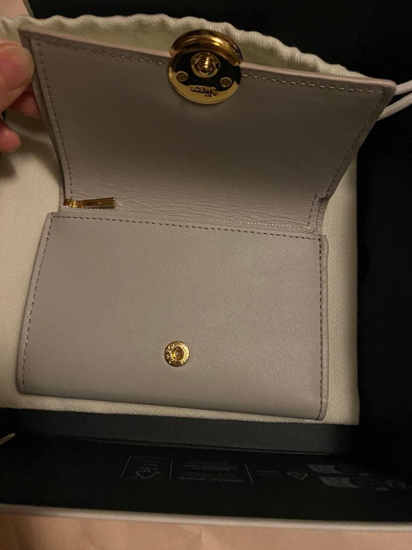 新品　LOEWE ロエべ　ぺブル バーティカル ウォレット スモール