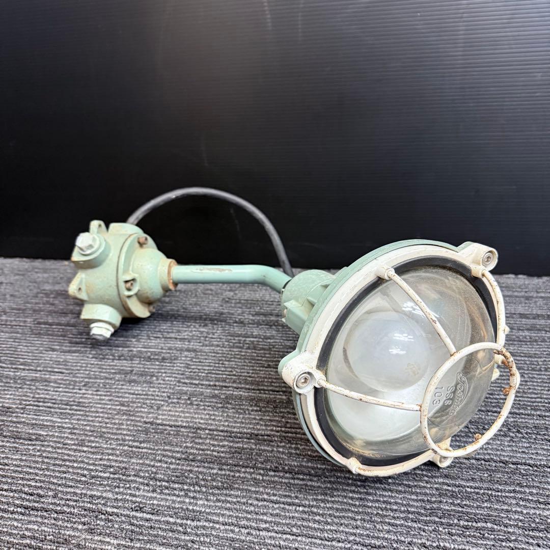 東芝 防爆ライト インダストリアル 工業系 ヴィンテージ 堅牢 TOSHIBA