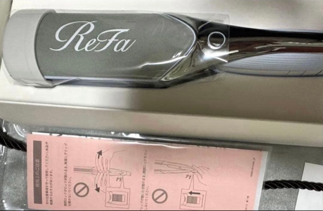 リファパワーストレートアイロン プロ　ホワイト