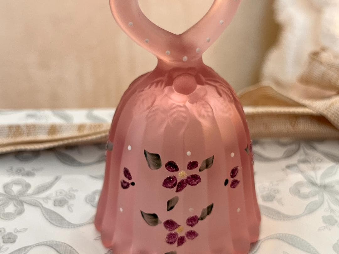 【フェントン】 手書きの小さな花柄がかわいい　「オパールセント」ピンクベル