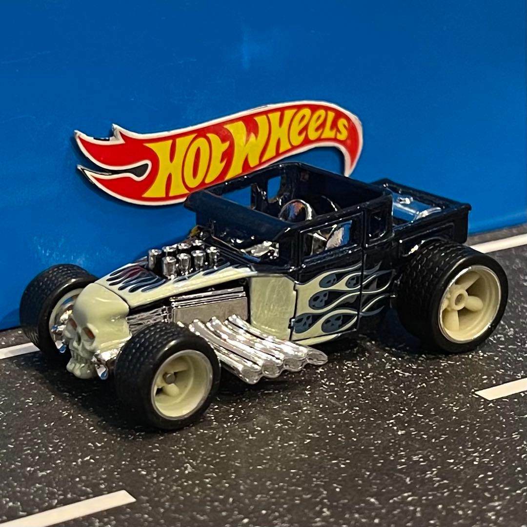 ホットウィール ボーンシェイカー ガレージ ダークブルー