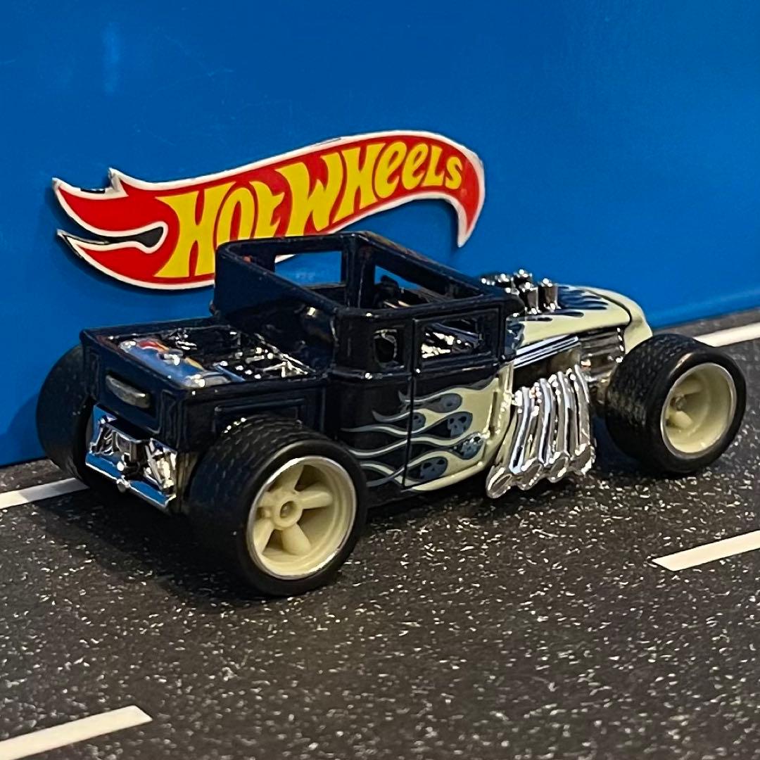 ホットウィール ボーンシェイカー ガレージ ダークブルー