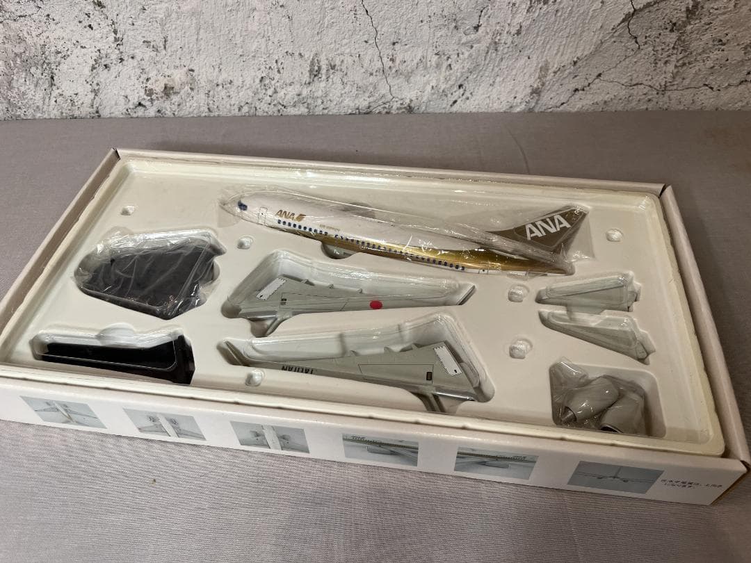 ⭐︎ANA B737-700⭐︎ サウンドジェット　ゴールドジェット　イワヤ