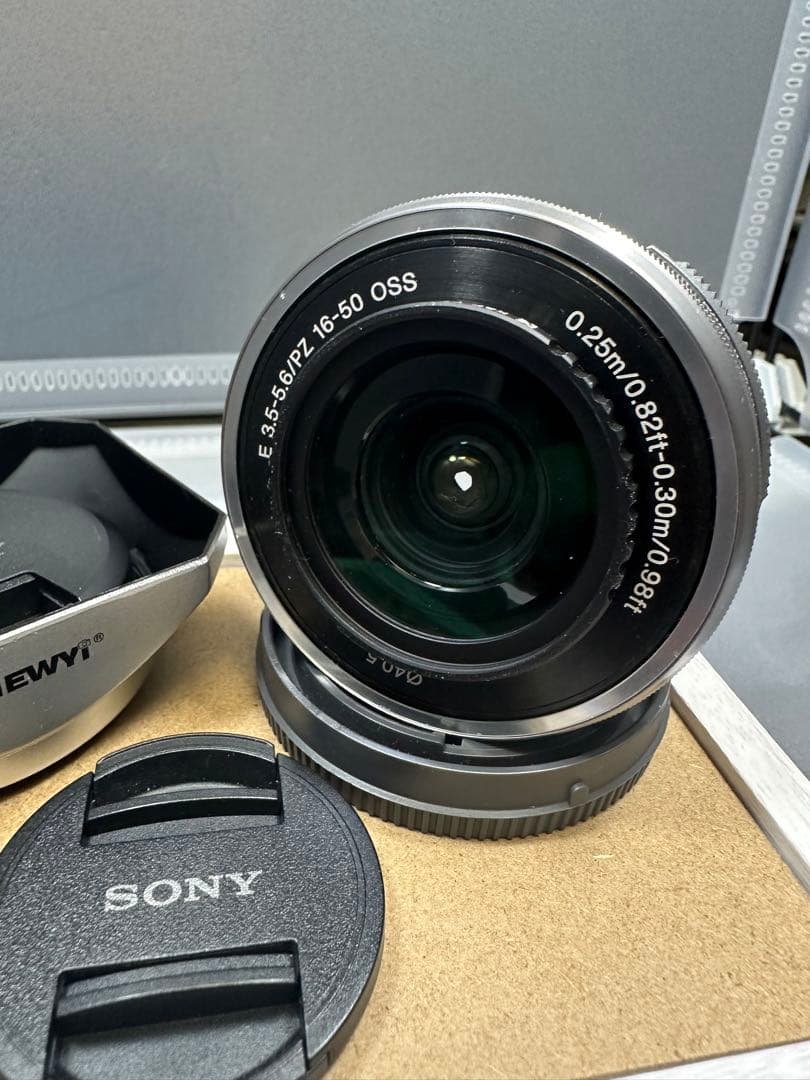 Sony E 16-50mm F3.5-5.6 PZ OSS レンズ　送料込み