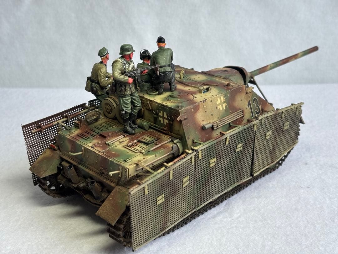 １／35ドイツ陸軍４号駆逐戦車Aプラモデル完成品