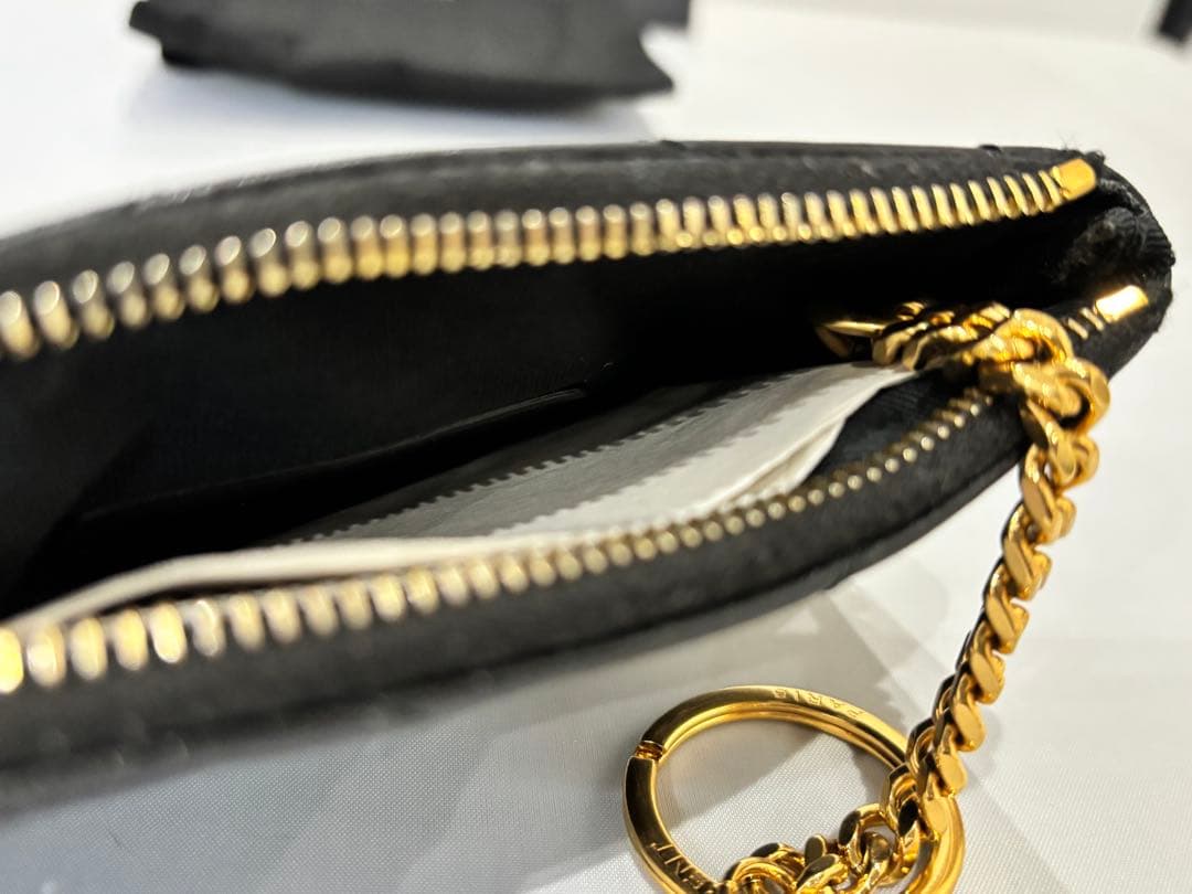 SAINT LAURENT ブラック ケース　未使用　箱付き