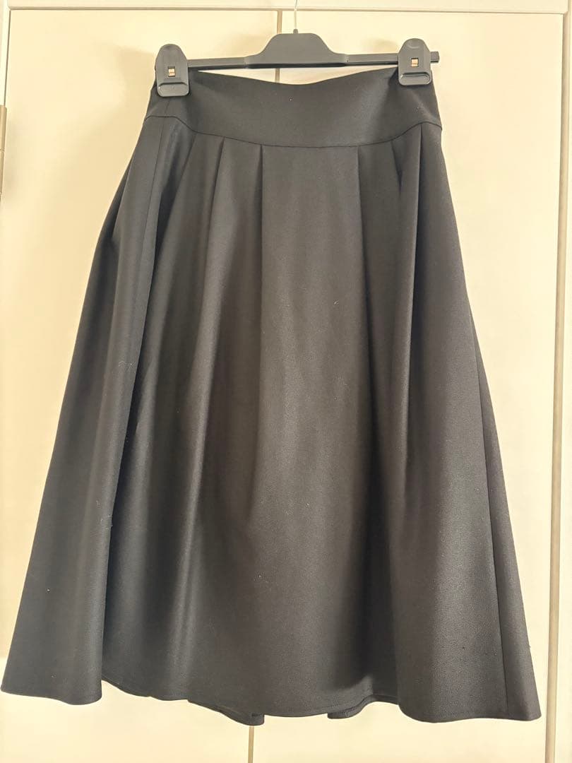 【美品】オニールオブダブリン バスクスウィングスカート　サイズＳ　ブラック