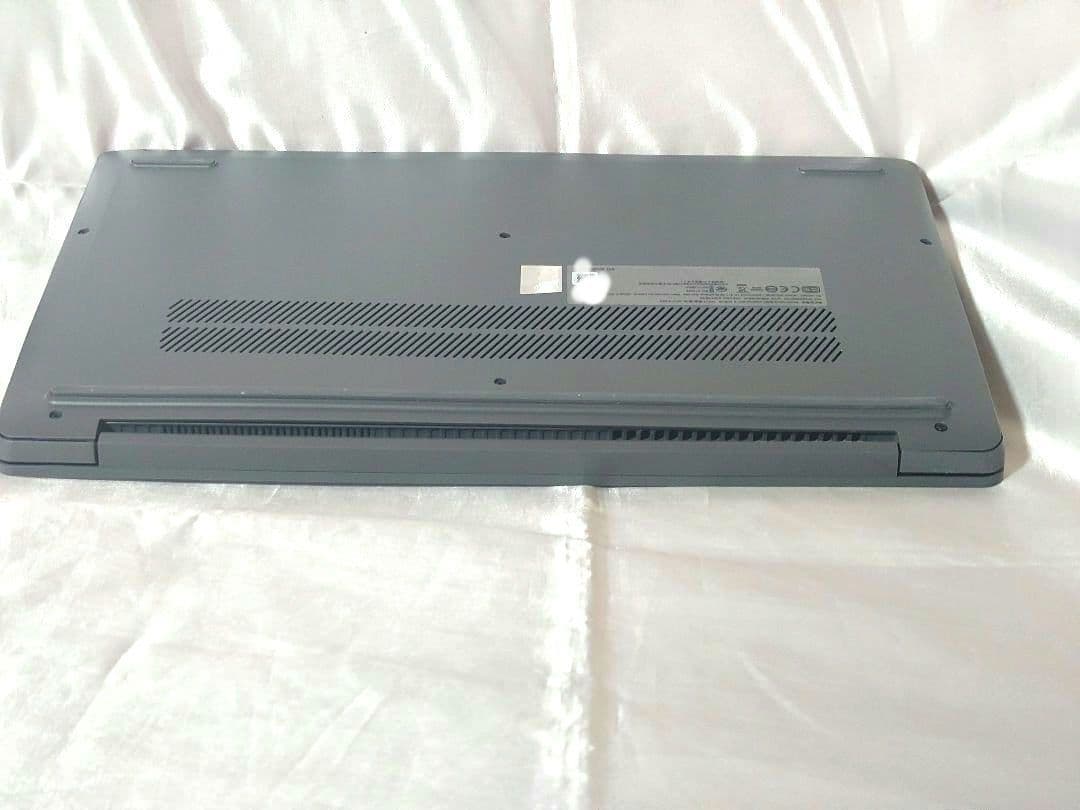 超美品 保証1年Lenovoノート IdeaPad Slim3 2024年購入