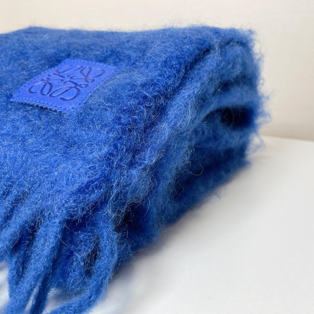 ふわもこあったか✨LOEWE ロエベ　アナグラム モヘア フリンジ マフラー　青