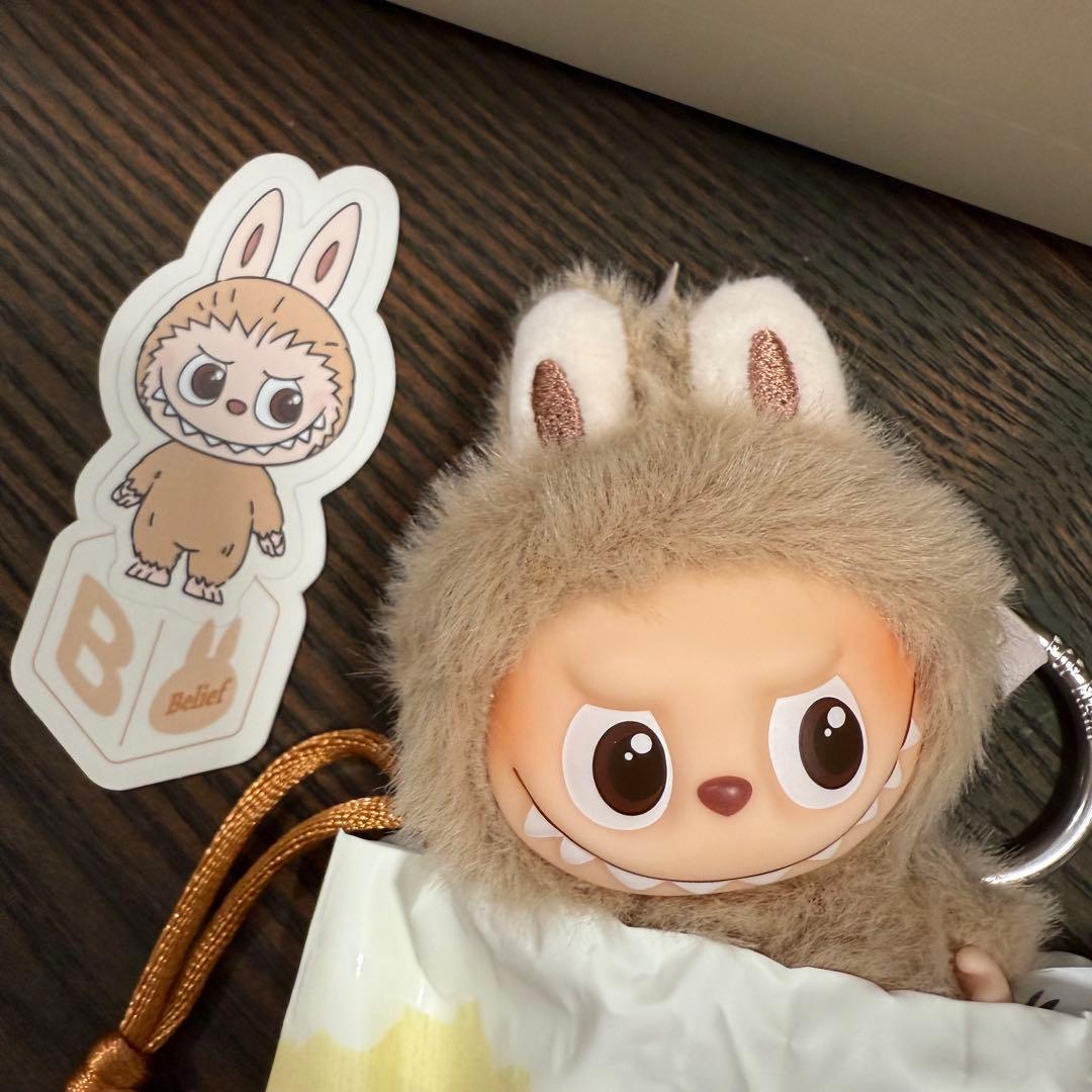 POP MART ラブブ ぬいぐるみペンダント イニシャル B