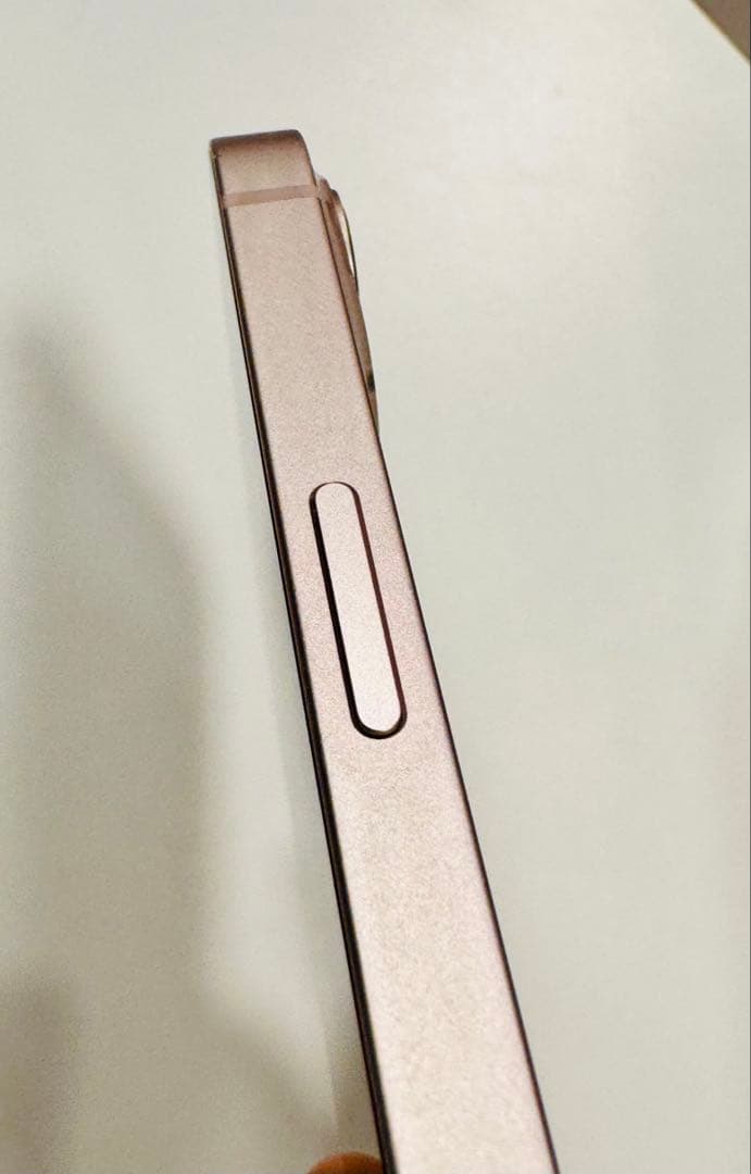 【えの】Apple iPhone 13 ピンク 本体 充電ケーブル付き