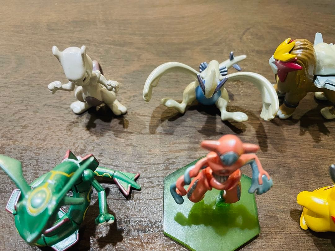 ポケモン映画10周年記念 モンスターコレクションセットBOX 全キャラ18点