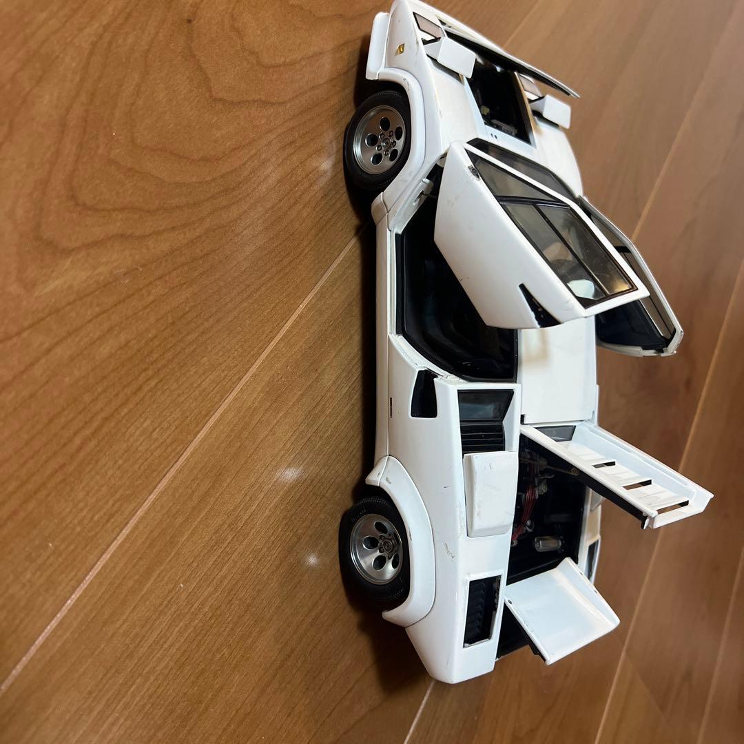 ミニカー LAMBORGHINI COUNTACH