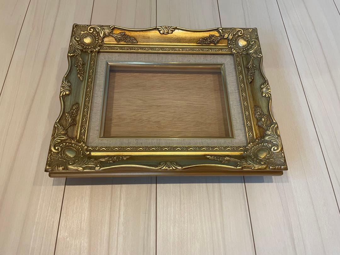 ゴールド色彩額縁（アンティーク風）絵画用　外形約30.0cm×約36.5cm