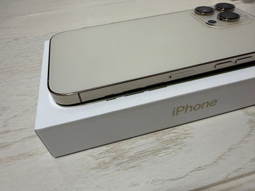 SIMフリー iPhone 14 Pro Max 256GB ゴールド