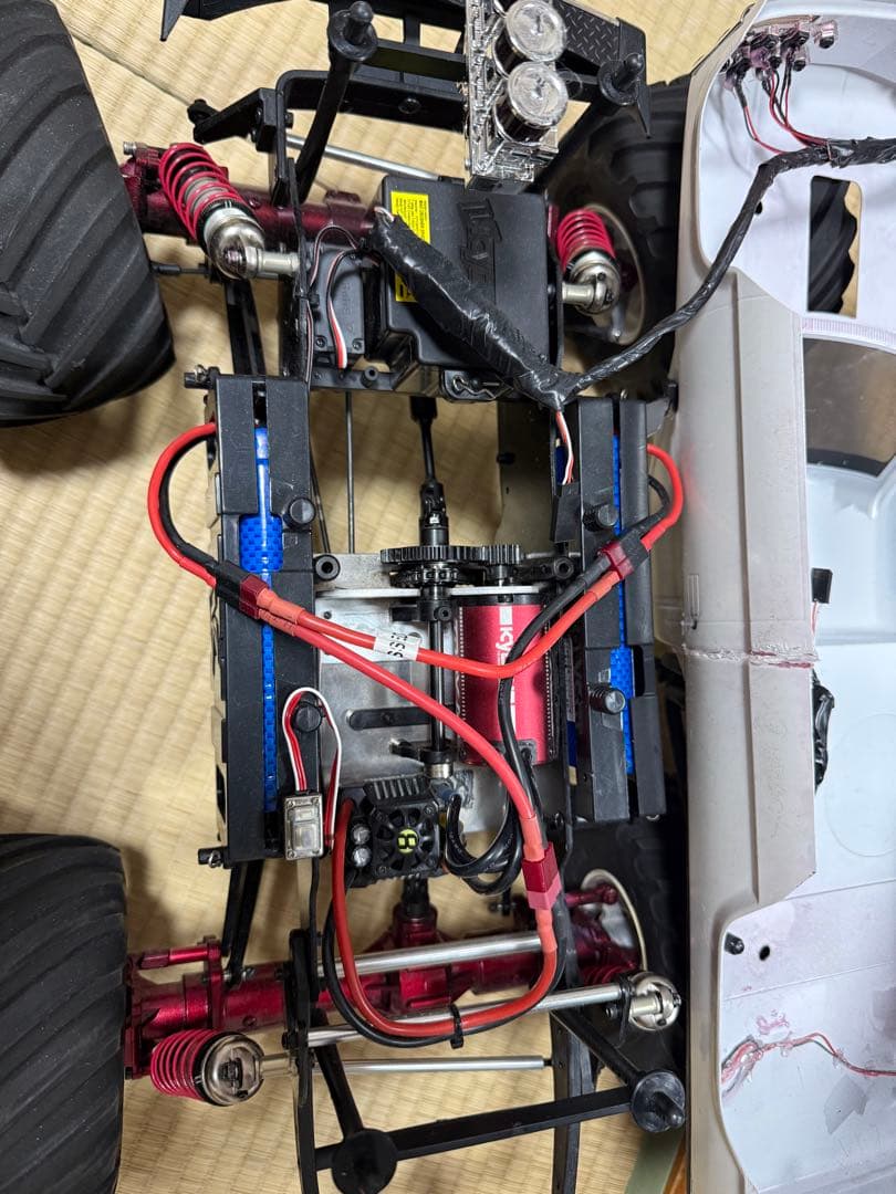 あなたは死なないわ私が守るもの。USA1 LED付きイカしてやるから買ってよね