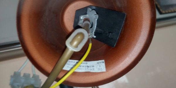 展示品　3灯シャンデリア クリスタル装飾 イタリア CRYSTAL LUCE製