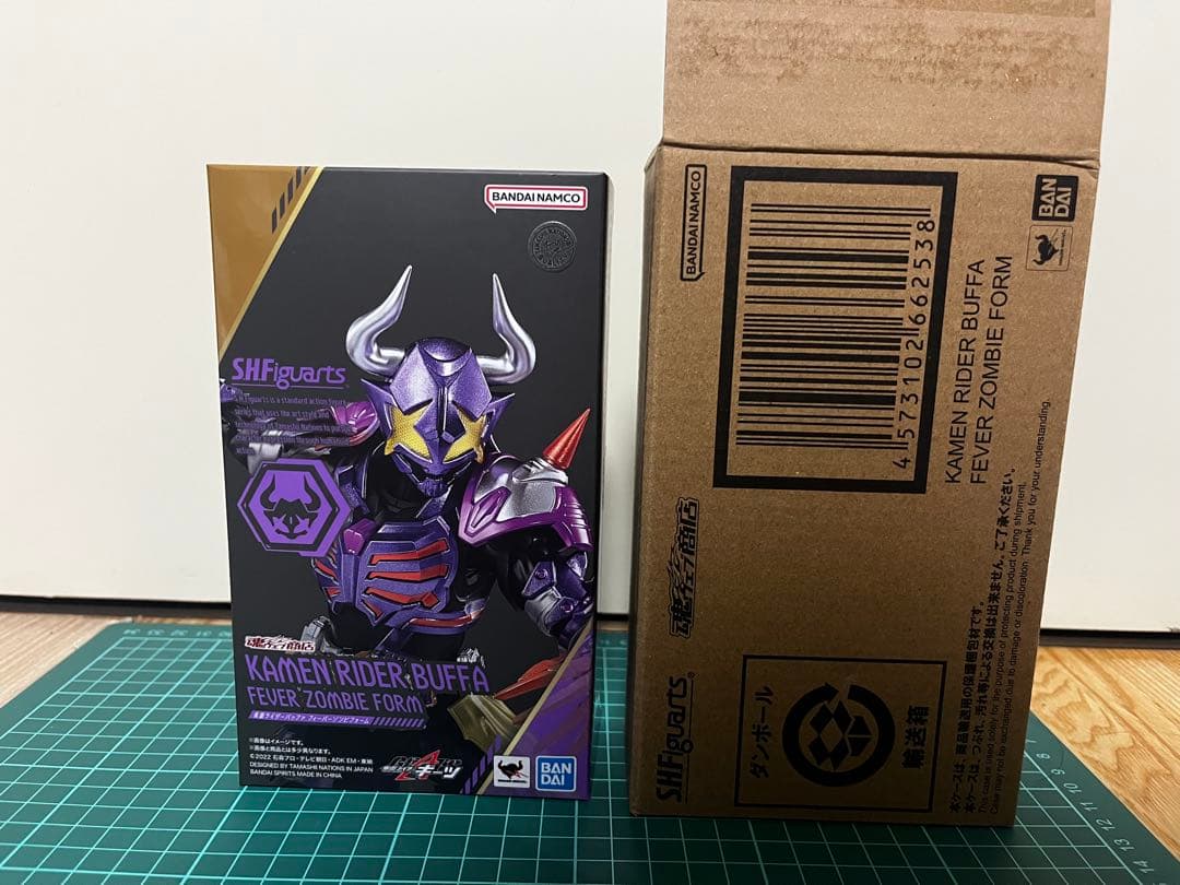 SHフィギュアーツ 仮面ライダーバッファ フィーバーゾンビフォーム
