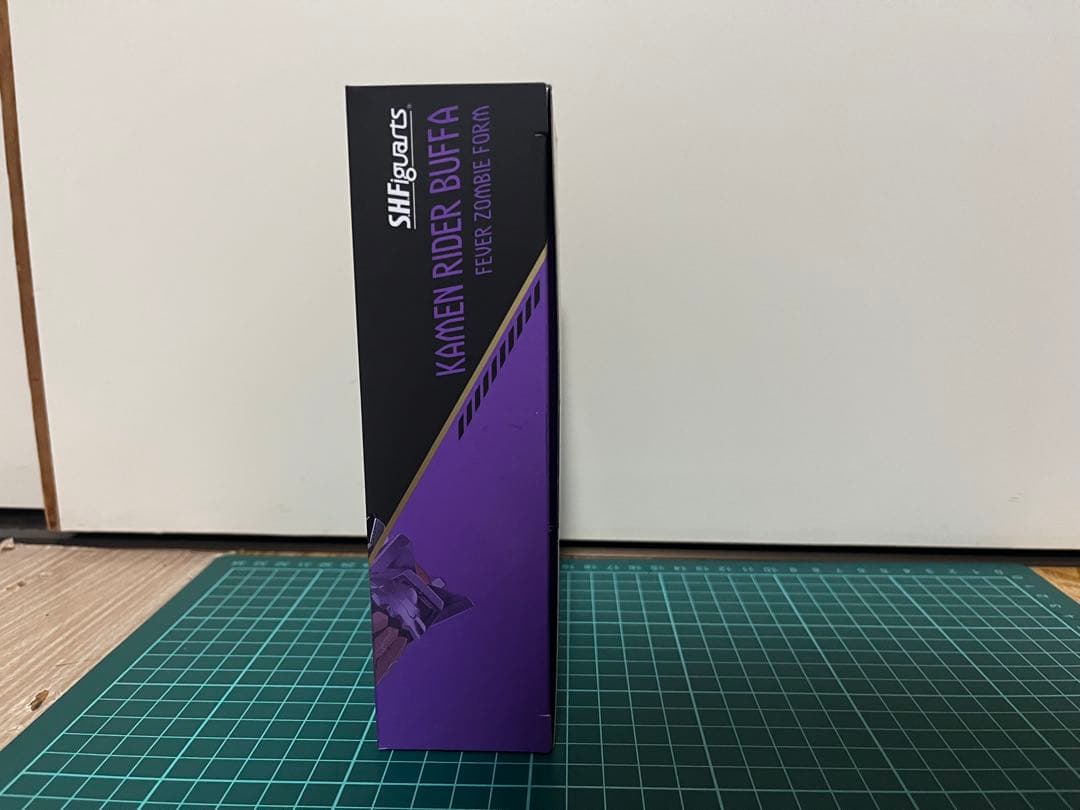 SHフィギュアーツ 仮面ライダーバッファ フィーバーゾンビフォーム