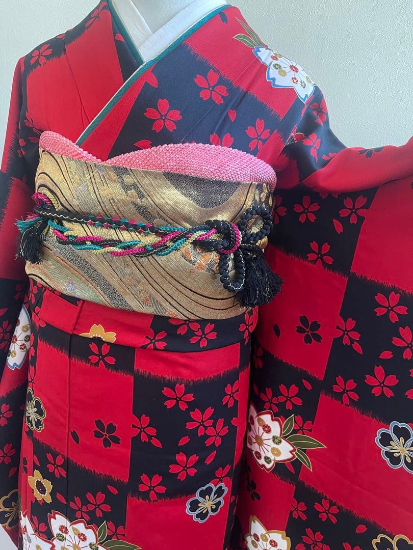 S*様 振袖　振袖フルセット　着物　市松　桜　金彩　美品