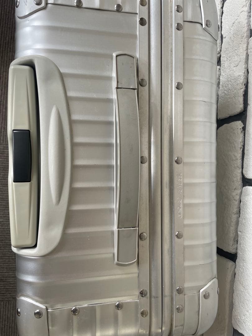 RIMOWA シルバー キャリーケース　リモワ　61L 2輪トパーズ TOPAS