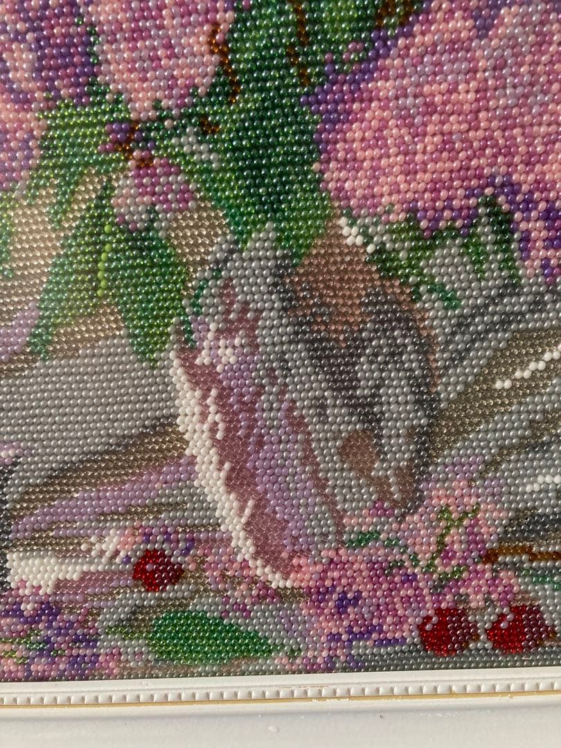 Morning in the garden ビーズ刺繍の絵です