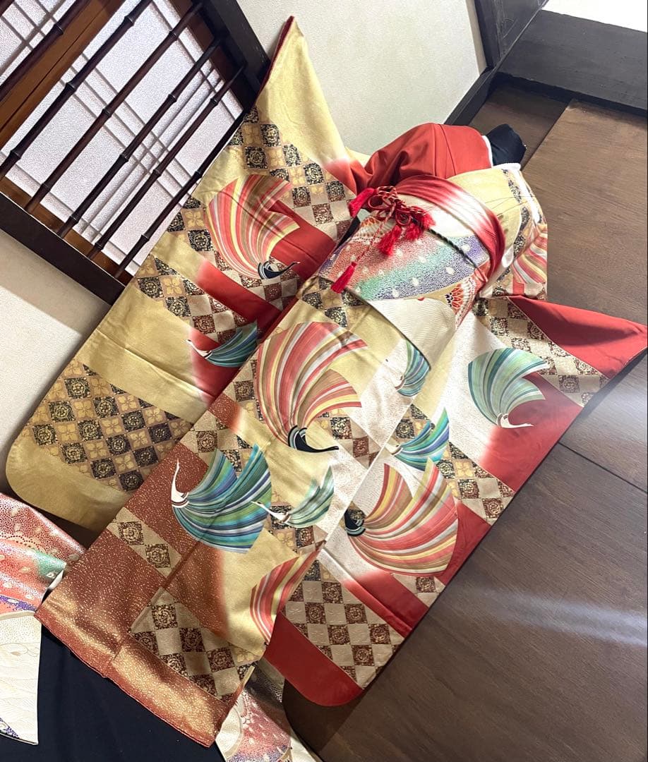 振袖フルセット6点サイズM〜Ｌ飛鶴菱花文　暈し染め　金銀彩　正絹