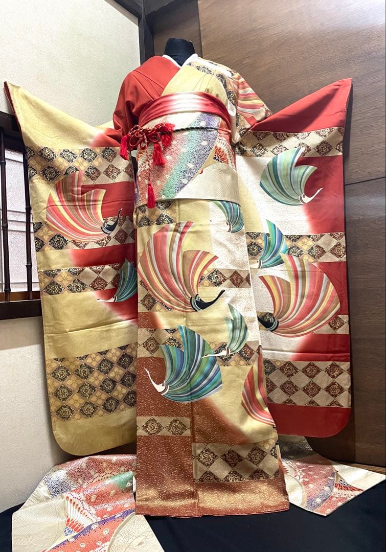 振袖フルセット6点サイズM〜Ｌ飛鶴菱花文　暈し染め　金銀彩　正絹